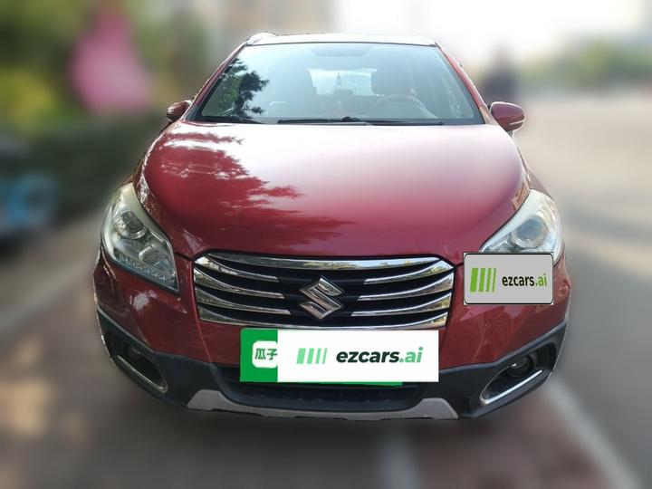 2014 1.6L CVT RWD Elite photo 2