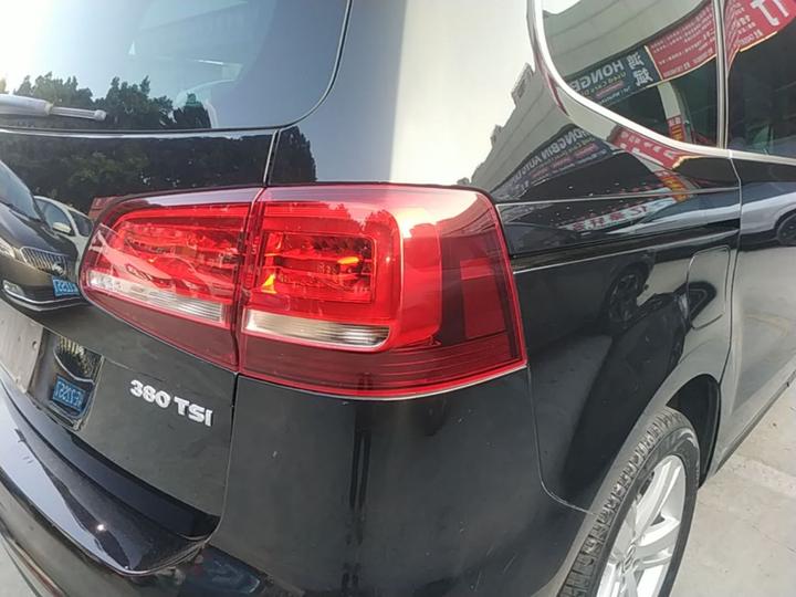 2018 380TSI 6-Seater photo 7