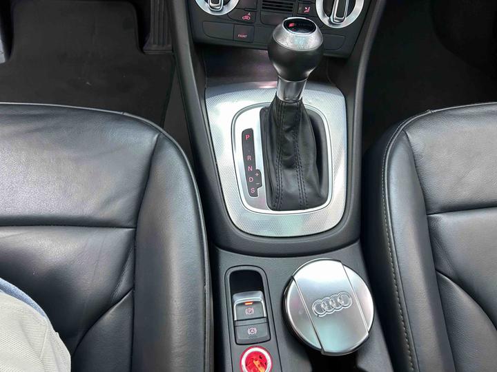Q3 2015 30 TFSI Comfort photo 8