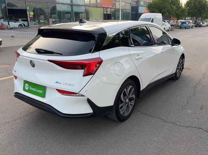 6 2022 PHEV Smart photo 4