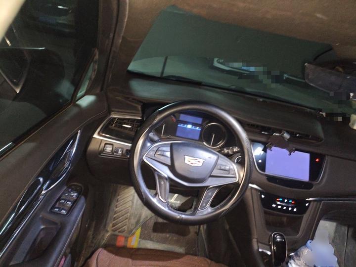 XT5 2020 28T Luxury photo 8