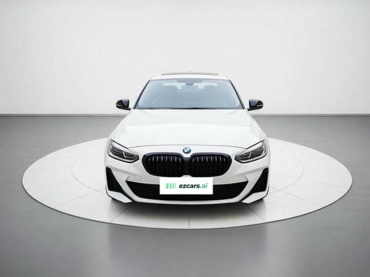 1 Series 2023 120i M Sport photo 2