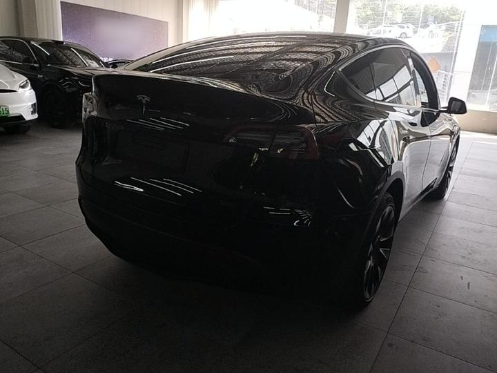 Model Y 2022 Long Range AWD photo 4