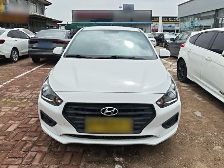 Verna 2017 1.4L MT Refresh Edition China VI photo 2