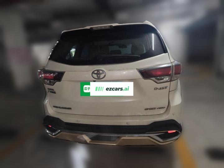 Highlander 2015 2.0T AWD Luxury 7-Seater photo 5