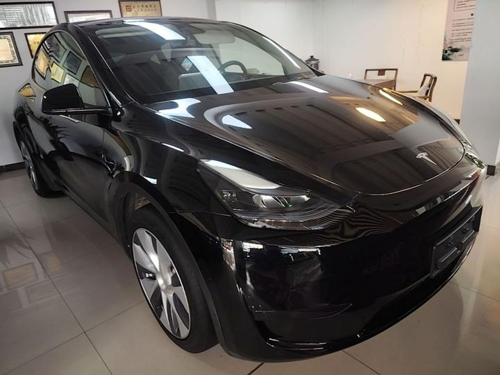 Model Y 2022 Facelift RWD photo 3