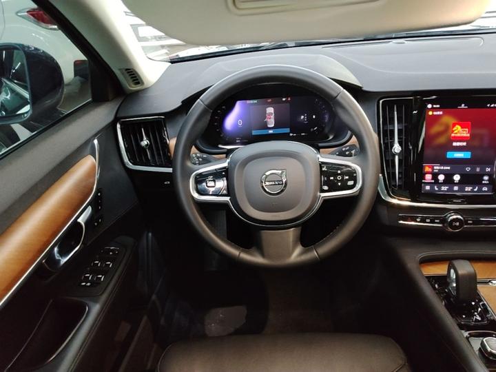 S90 2023 B5 Luxury photo 6