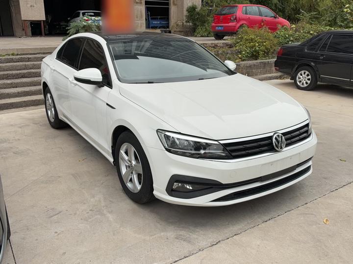 Lamando 2019 230TSI DSG China VI photo 3