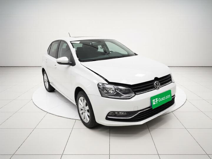 Polo 2016 1.6L AT Comfort photo 3