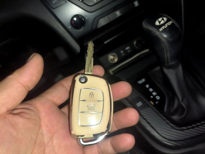 Elantra 2016 1.4T DCT photo 8