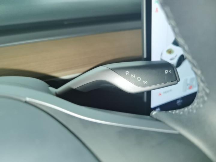 Model Y 2021 Standard Range RWD photo 5