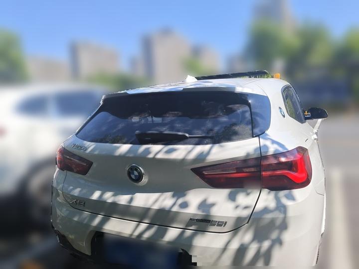 X2 2020 sDrive25i Leading M Sport Package photo 3