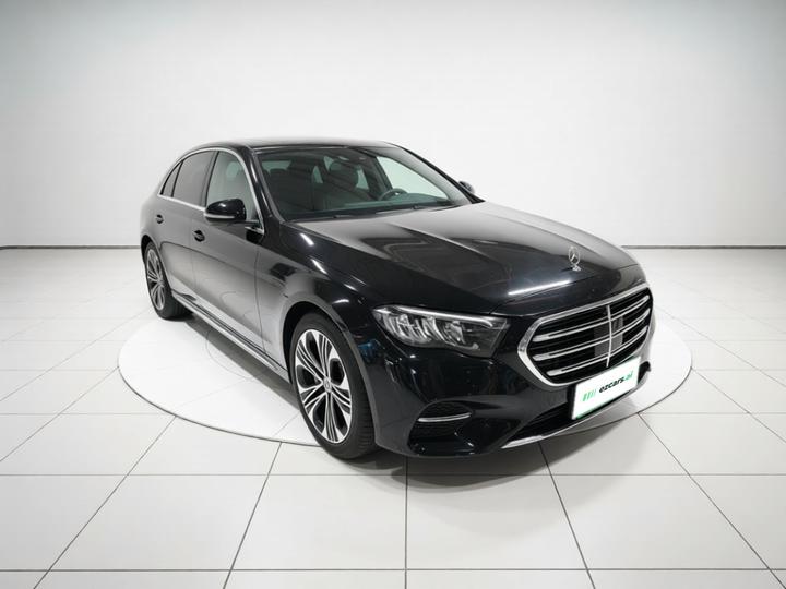 E-Class EV 2024 E 350 e L PHEV photo 3