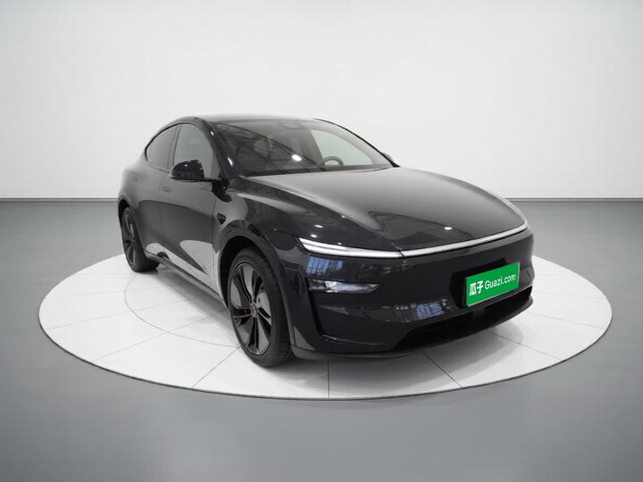 Model Y 2025 RWD photo 3