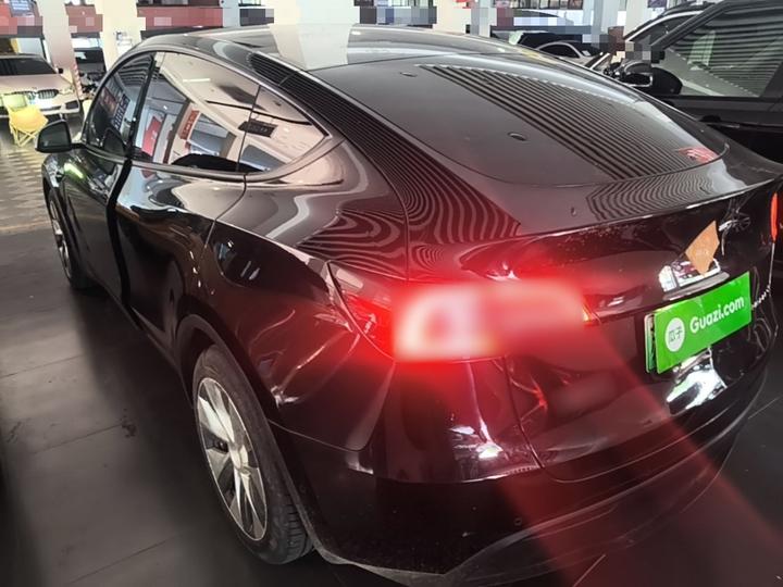 Model Y 2021 Standard Range RWD photo 4