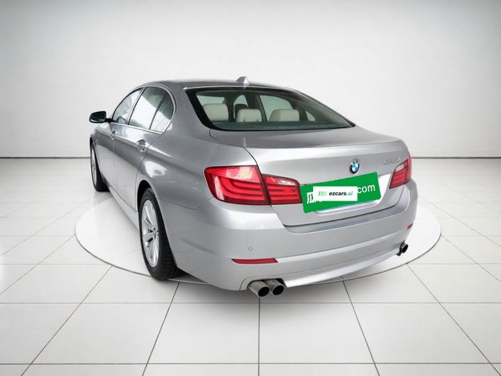 5 Series 2013 520Li photo 4
