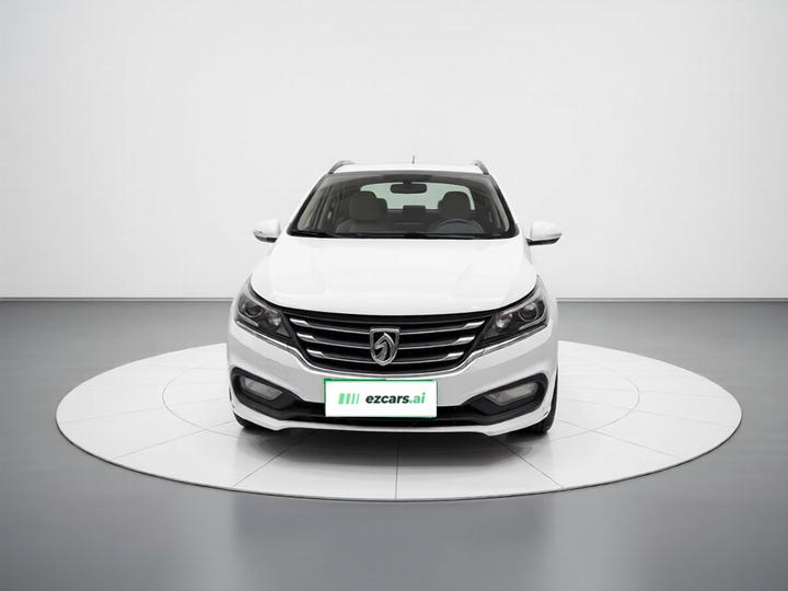 310W 2017 1.5L MT Fashion China V photo 2