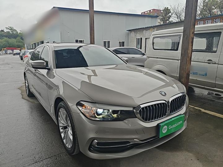 5 Series 2020 525Li Luxury photo 3