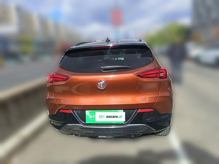 2020 20T CVT Luxury photo 5