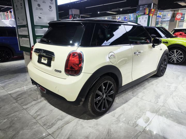 2018 1.5T COOPER photo 4