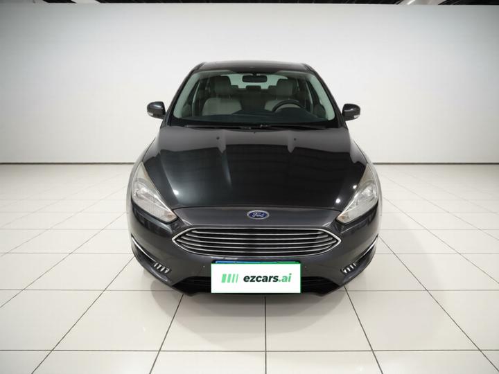 Focus 2015 Sedan 1.6L AT Comfort photo 2