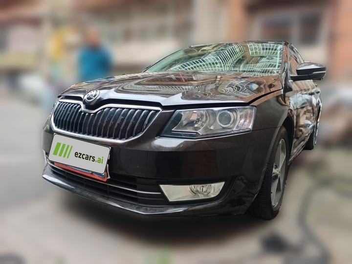 Octavia 2016 1.6L MT