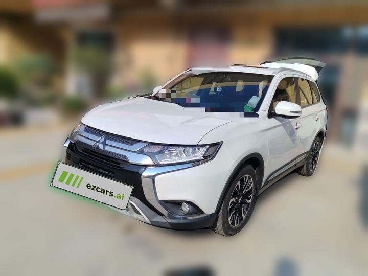 Outlander 2019 2.0L RWD Enjoy 5-Seater China VI
