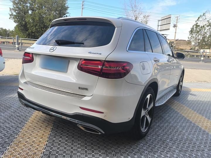 GLC 2018 Facelift GLC 260 4MATIC Luxury photo 6