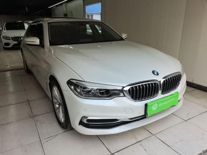 5 Series EV 2020 Upgraded 530Le Luxury photo 3