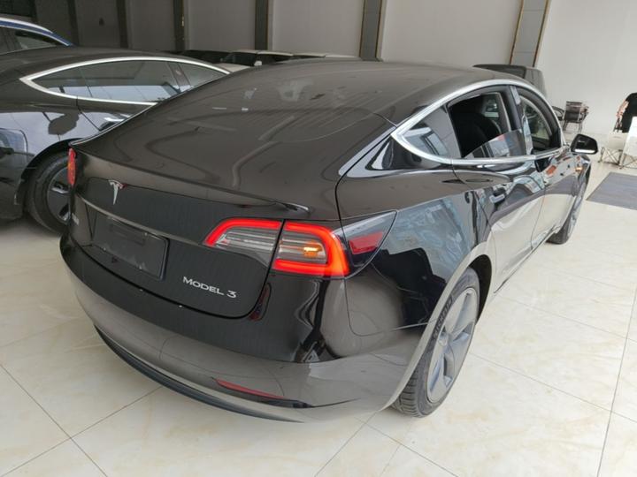 Model 3 2020 Standard Range RWD Upgraded photo 4