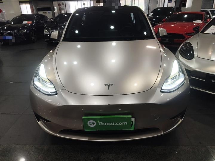Model Y 2022 Facelift RWD photo 2