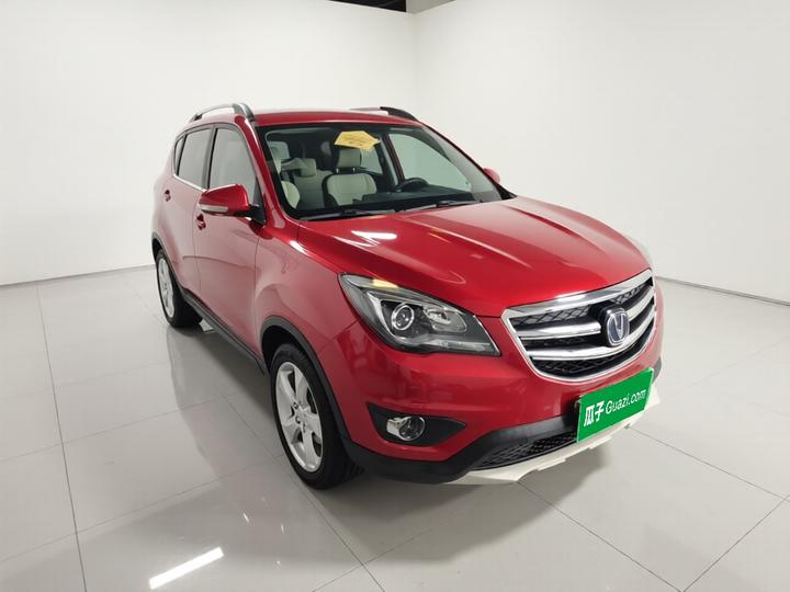 CS35 2017 1.6L AT Premium photo 3
