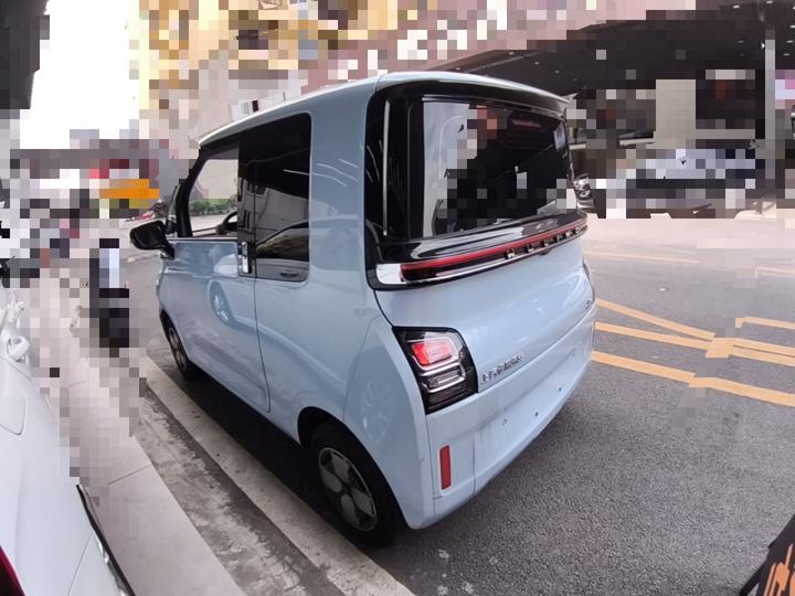 Wuling Air ev 2023 4-Seater - Standard photo 4