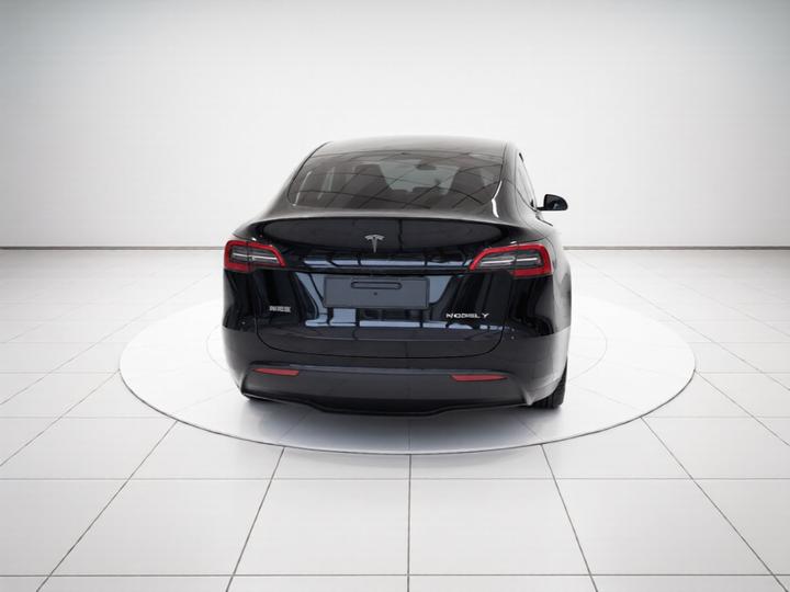 Model Y 2022 Facelift RWD photo 5