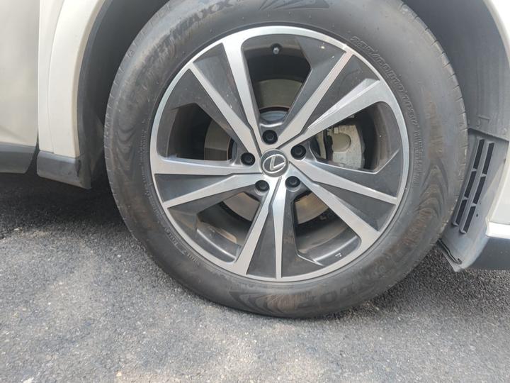 RX 2025 300 AWD photo 8