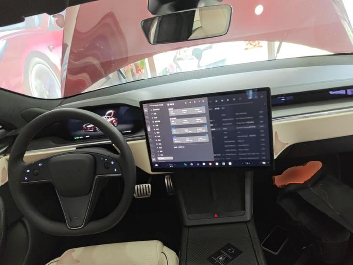 Model S 2023 AWD Plaid photo 5