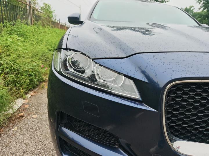 F-PACE 2016 2.0T RWD Exclusive photo 7