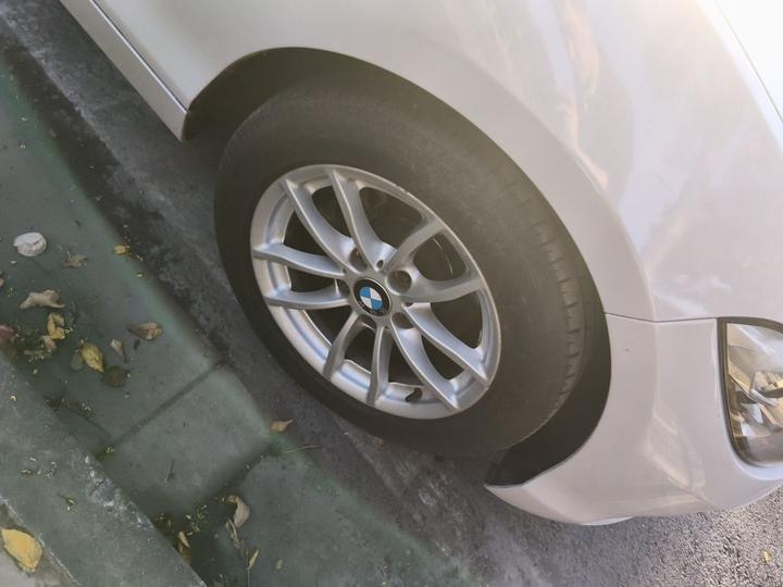 1 Series Imported 2015 118i Leading photo 8