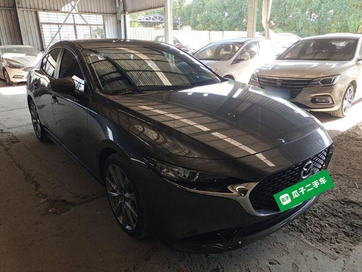 3 Axela 2021 2.0L AT photo 3
