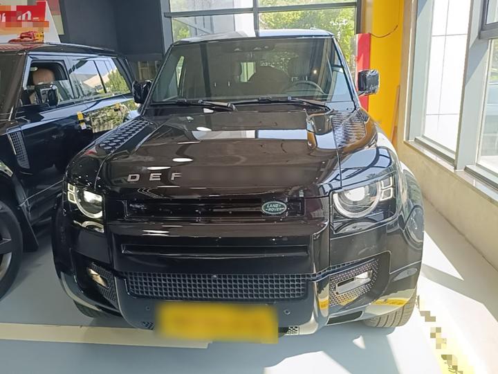 Defender 2025 110 3.0T P400 X-Dynamic HSE photo 2
