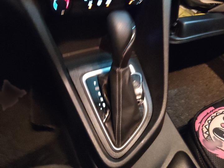 Excelle 2021 Facelift Classic 1.5L AT Elite photo 6