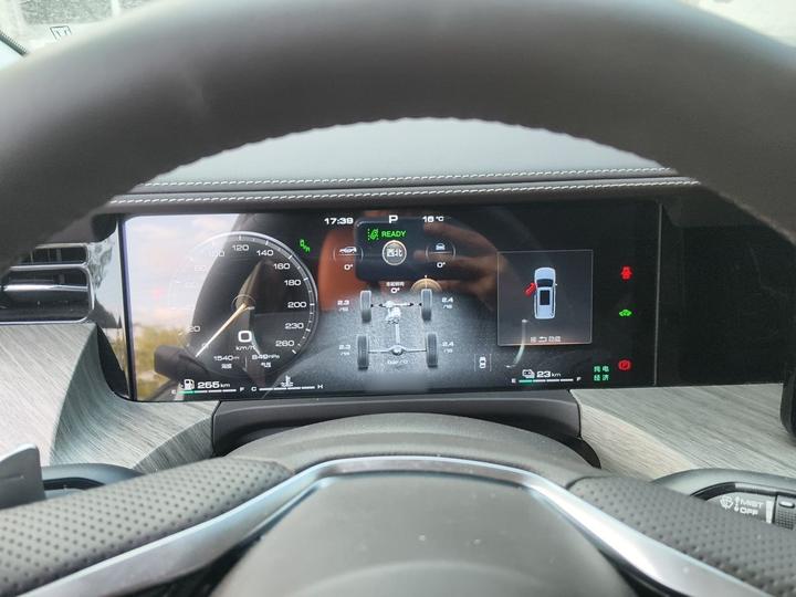 500 EV 2024 Hi4-T photo 4