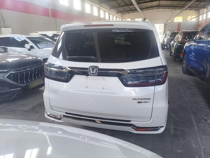 Elysion 2022 2.0L e:HEV Classic photo 3