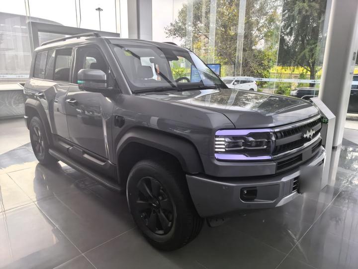 Fang Cheng Bao Leopard 5 2025 210KM Ultra