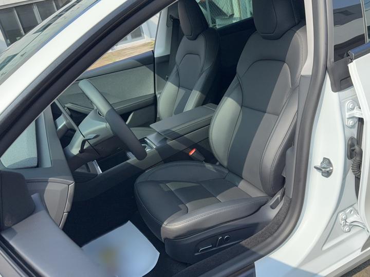 Model 3 2025 RWD photo 6