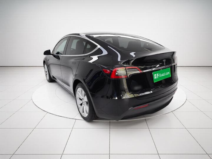 Model Y 2022 Long Range AWD photo 4