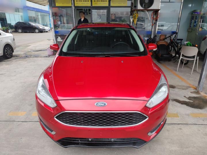 Focus 2015 Hatchback 1.6L AT photo 2