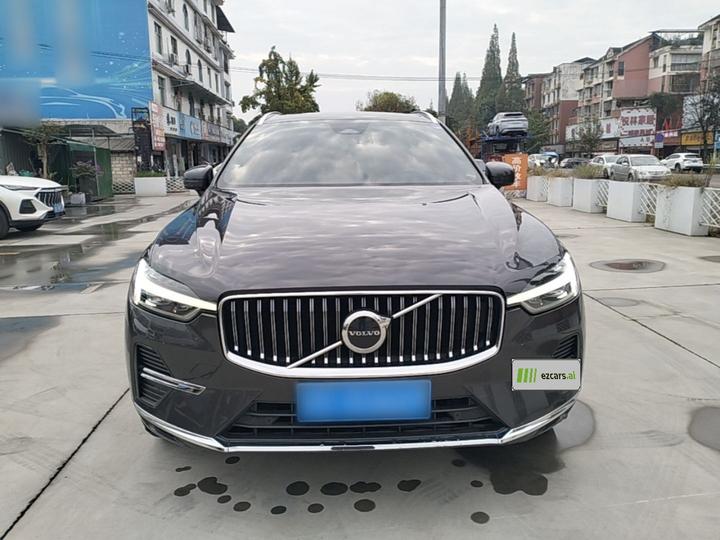 XC60 2022 B5 AWD Luxury photo 2