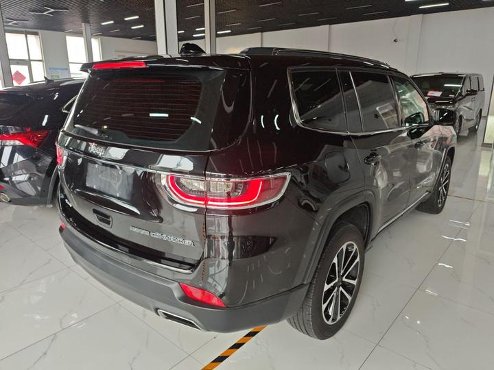 Grand Commander 2018 2.0T AWD Enjoy China VI photo 4