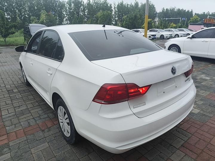 Santana 2016 1.6L AT photo 4
